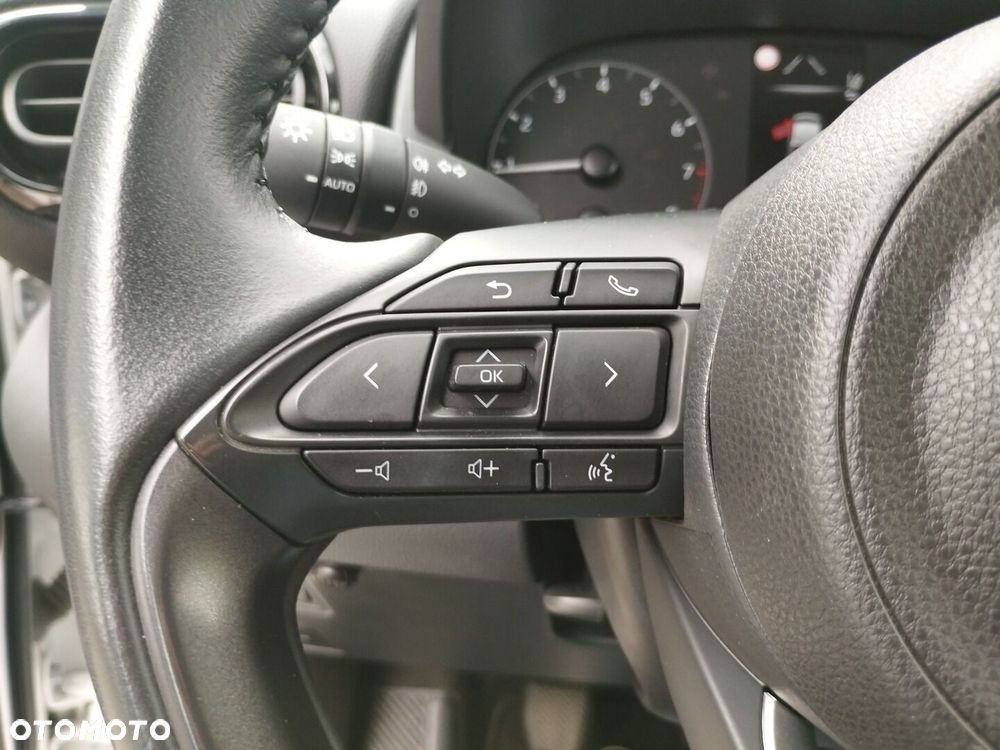 Toyota Yaris 1.5 Comfort - 19