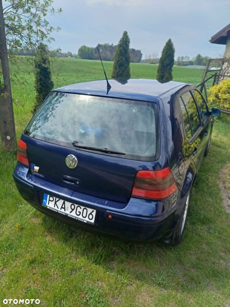 Volkswagen Golf 1.6 Basis - 3