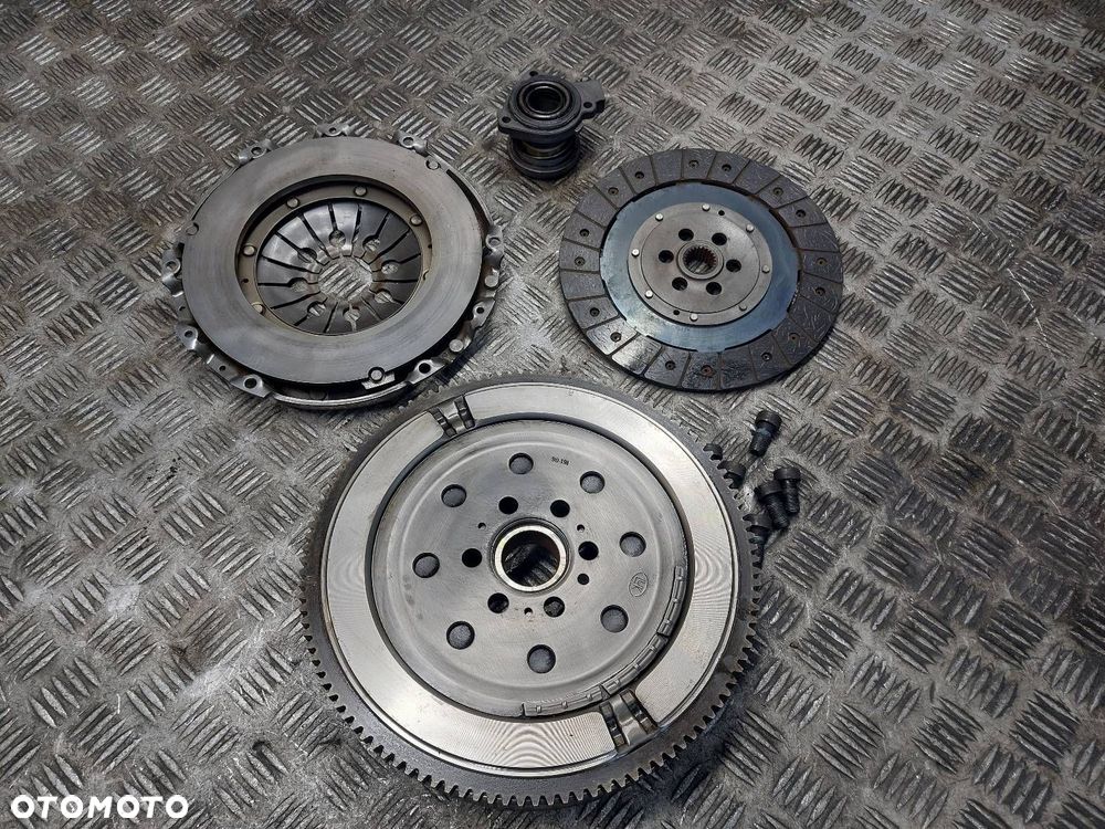 KOŁO DWUMASOWE + TARCZA + DOCISK + ŁOŻYSKO SAAB 9-3 II 1.9 TiD 55354215 - 6