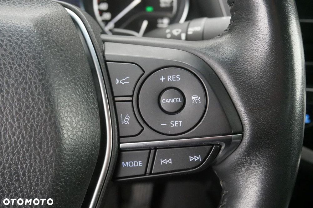 Toyota Camry 2.5 Hybrid Executive CVT - 27