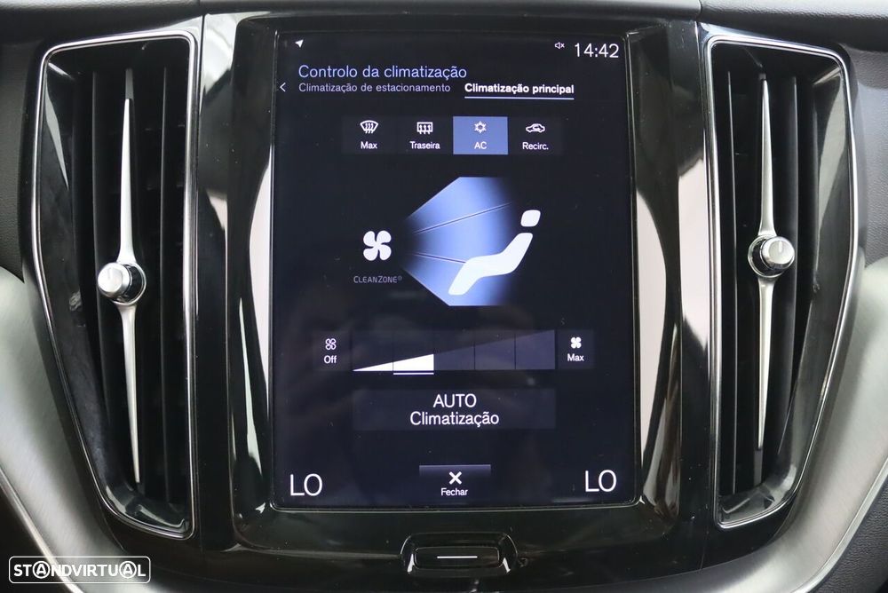 Volvo XC 60 - 24
