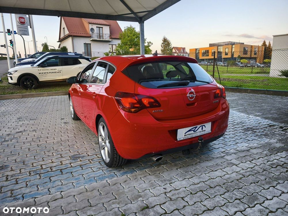 Opel Astra IV 1.6 T Cosmo - 6