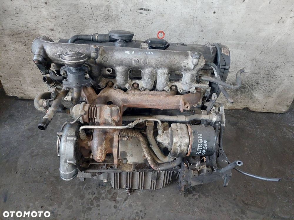 SILNIK KOMPLETNY DIESEL Z UKŁADEM PALIWOWYM I TURBINĄ VOLVO V70 I D5252T - 5