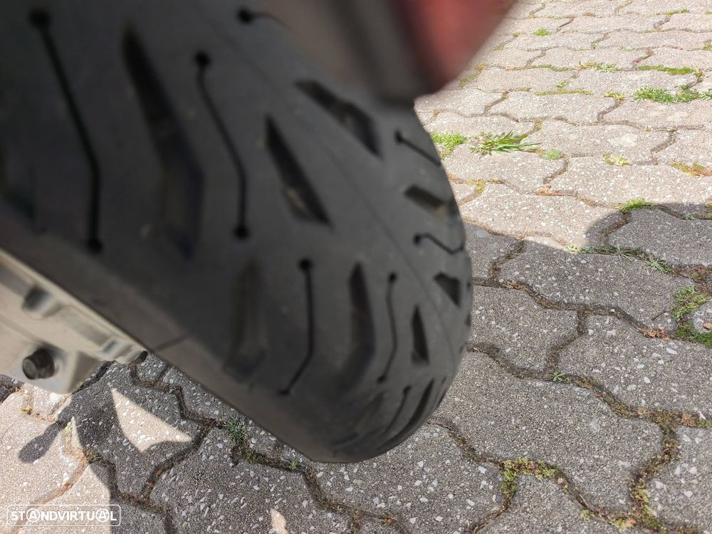 Yamaha FJR 1300 - 10