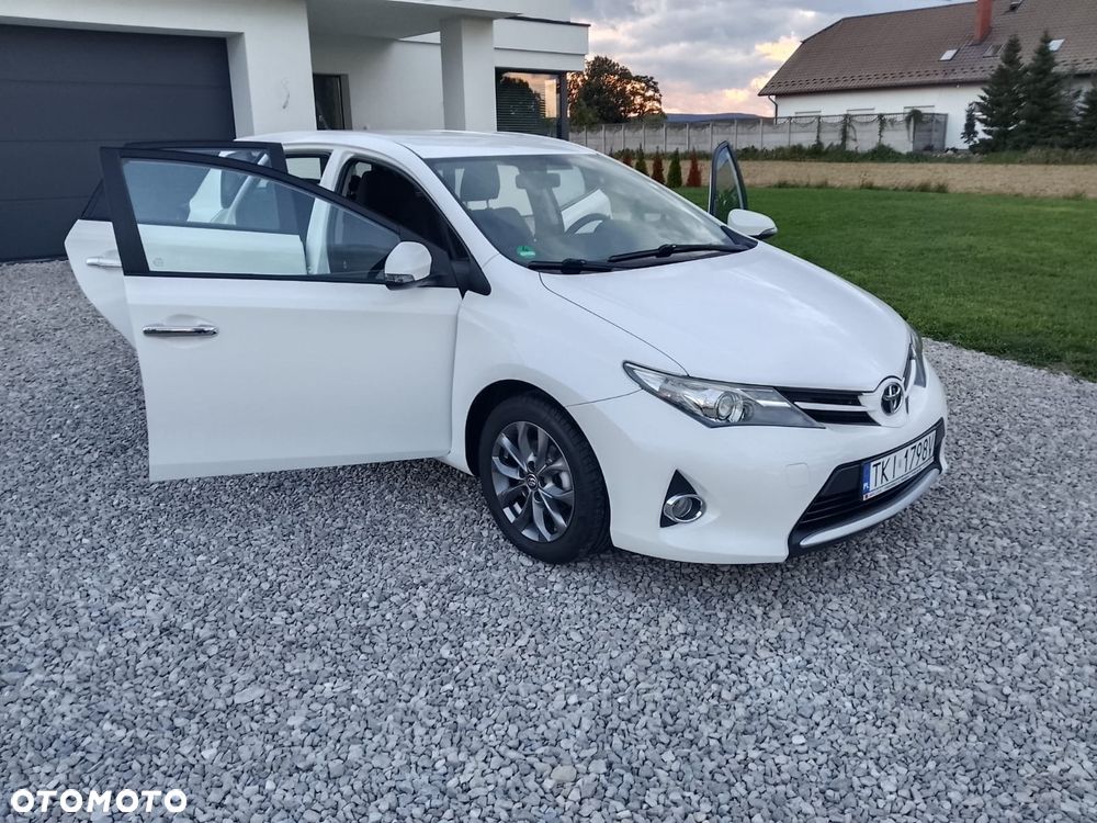Toyota Auris 1.33 Dual-VVT-i Comfort - 23
