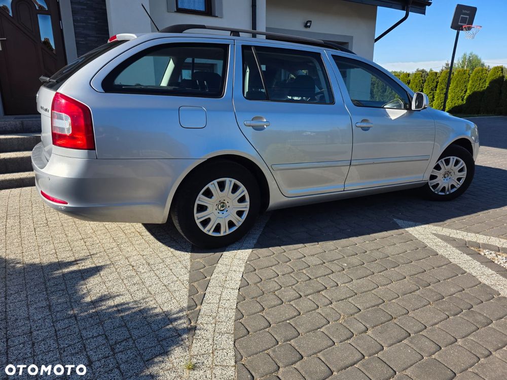 Skoda Octavia 1.6 TDI DPF Ambition - 16