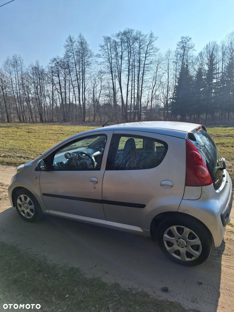 Peugeot 107 - 13