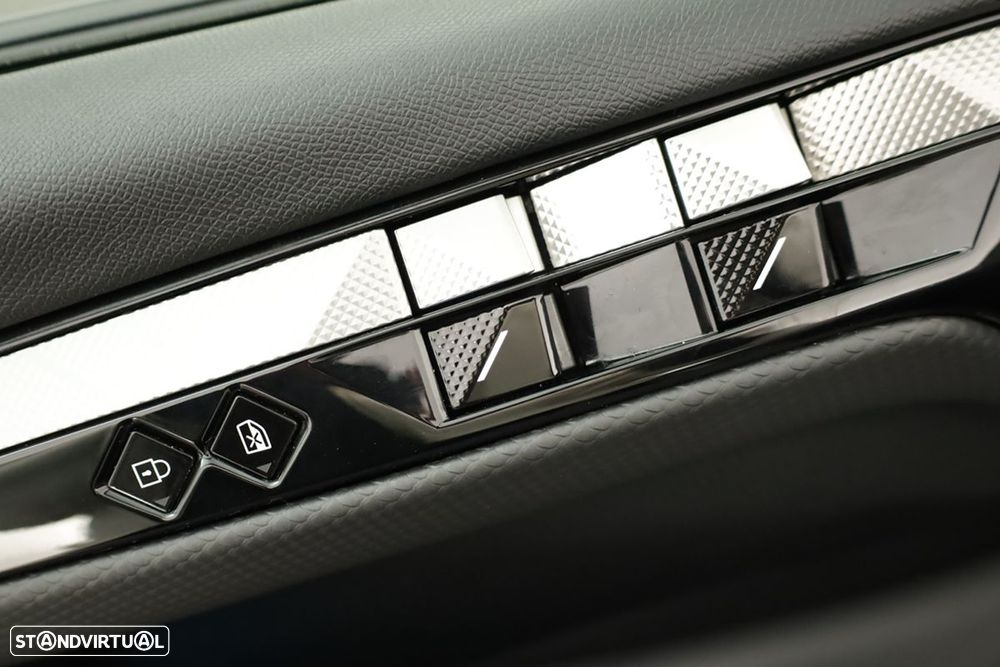 DS DS4 1.6 PureTech Rivoli EAT8 - 19