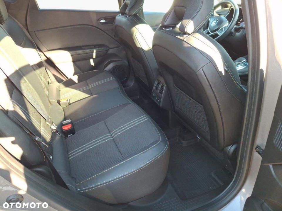 Renault Captur - 21