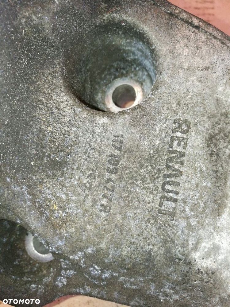 łapa osprzętu master iii 2.3 dci 10+ 117109477r - 4