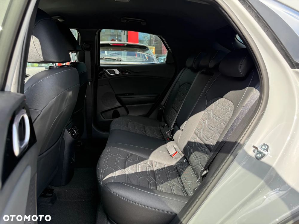Kia XCeed 1.6 T-GDI Tribute DCT - 12