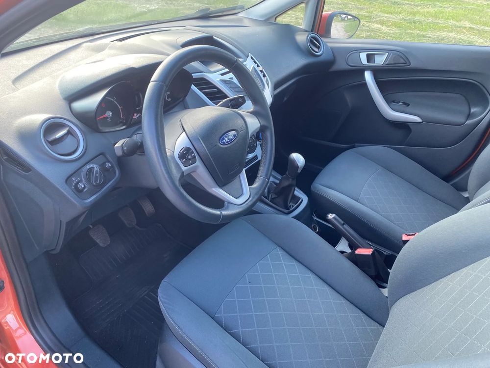 Ford Fiesta 1.25 Champions Edition - 21