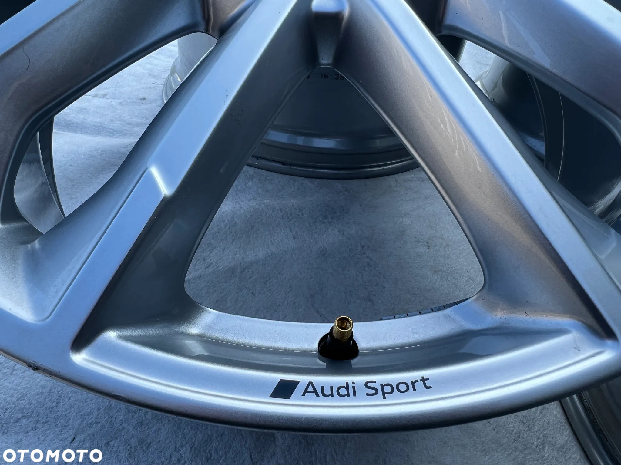 ORYGINALNE FELGI AUDI A6 C8 C7 4K0 21'' SREBRNE IDEALNE - 8