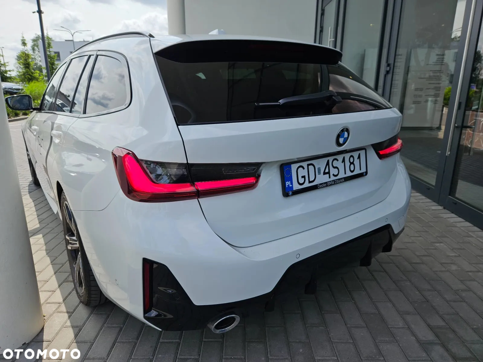 BMW Seria 3 320d Touring - 3