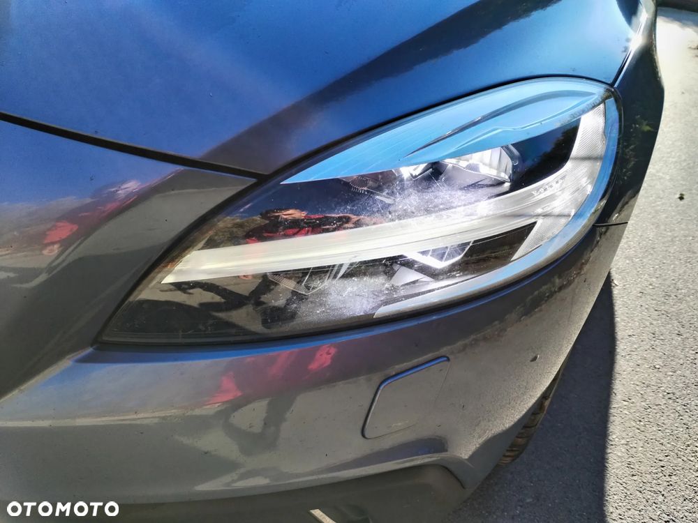 Volvo V40 D3 Drive-E Summum - 3