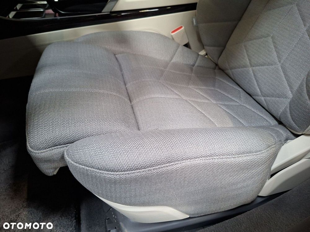 BMW Seria 7 - 13