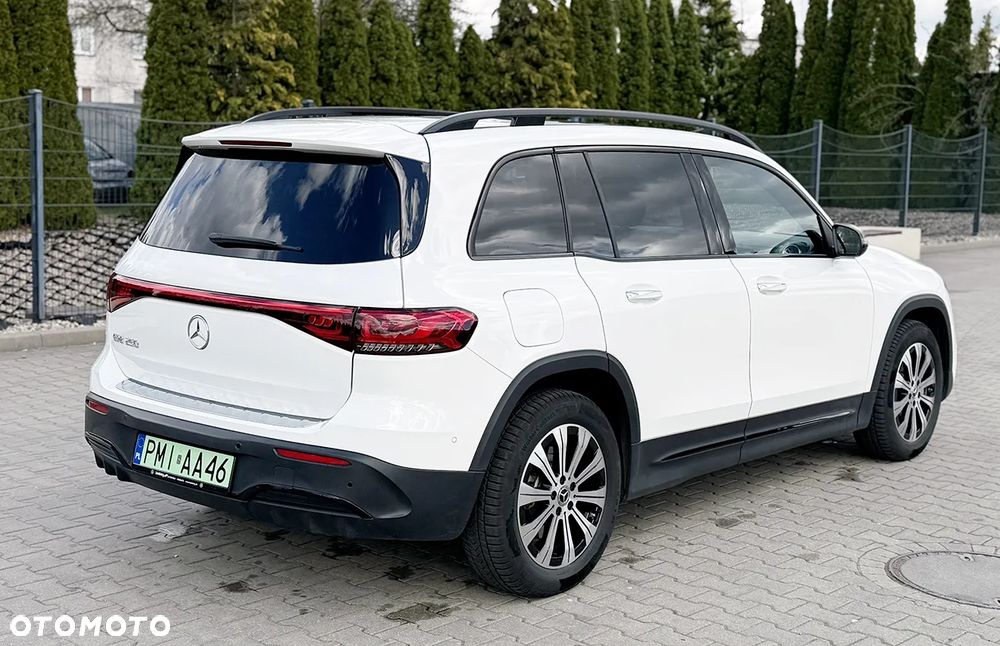 Mercedes-Benz EQB 250 AMG Line - 3