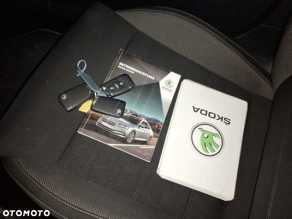 Skoda Superb 2.0 TDI SCR 4x4 Scout DSG - 9