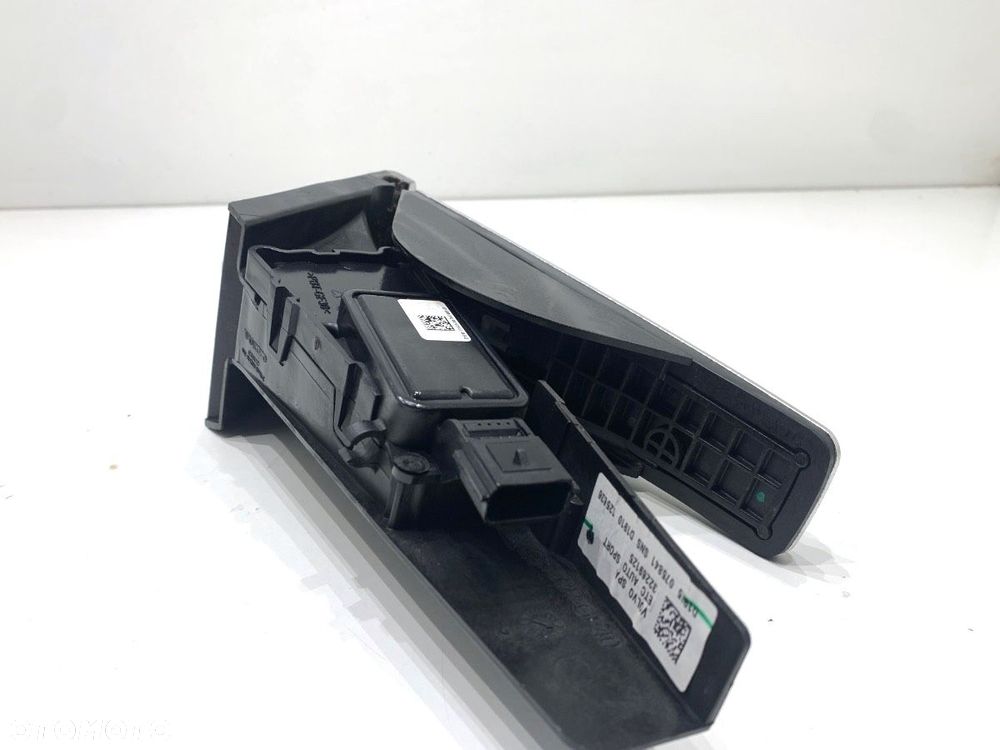 POTENCJOMETR GAZU  VOLVO S90 II (234) 2016 - 2022 T8 Hybrid AWD 223 kW [303 KM] Hybryda silnik - 3