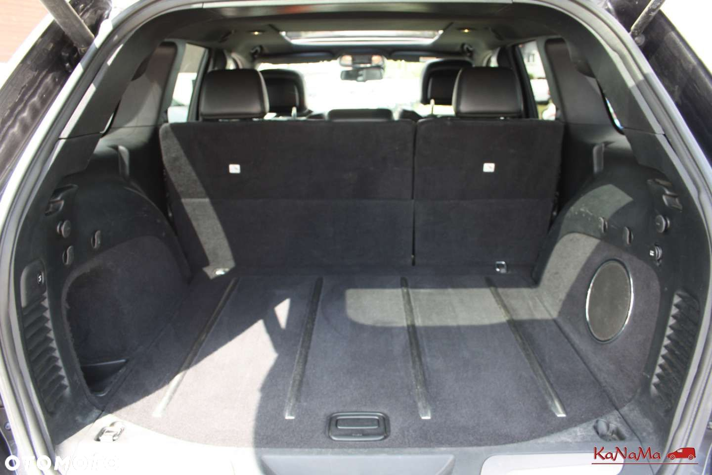 Jeep Grand Cherokee - 26