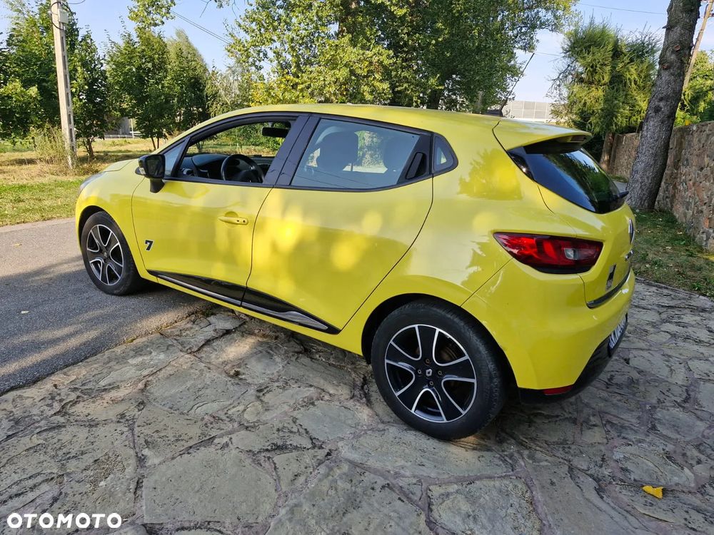 Renault Clio TCe 90 Luxe - 12