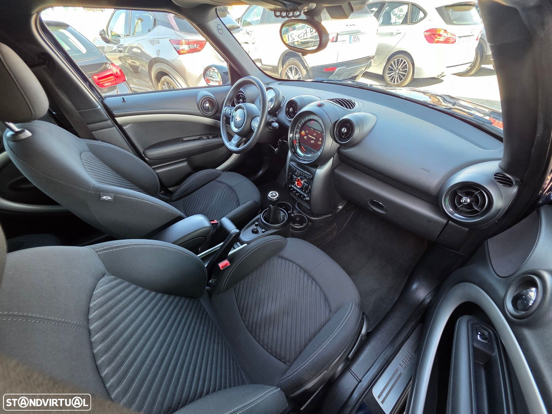 MINI Countryman Cooper D - 16