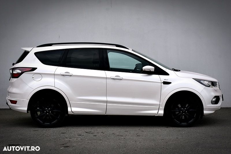 Ford Kuga 2.0 TDCi 4WD Powershift ST-Line - 9