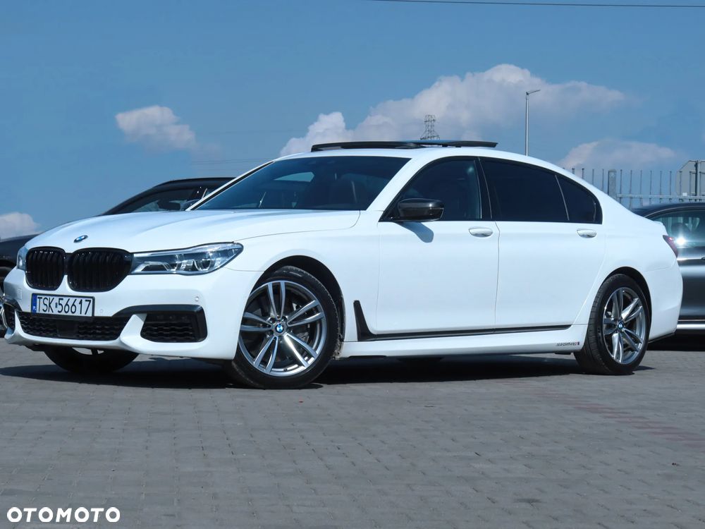 BMW Seria 7 750Li xDrive - 31