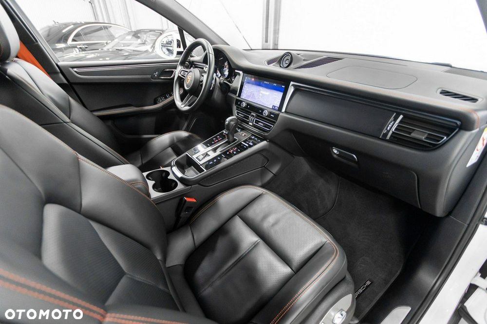 Porsche Macan Standard - 23