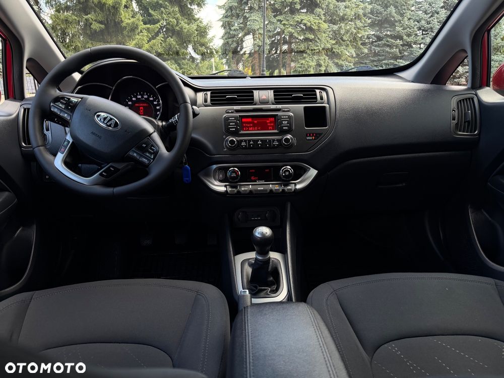 Kia Rio - 28