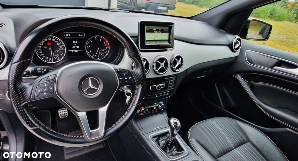 Mercedes-Benz Klasa B 180 Edition - 7