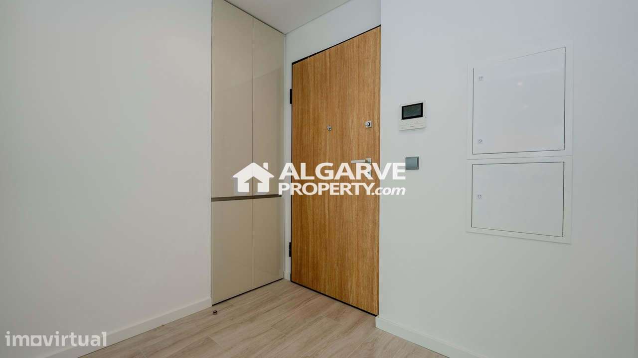Moderno apartamento T2 com vista mar a 150 metros da Praia de Quarteir - Grande imagem: 5/25