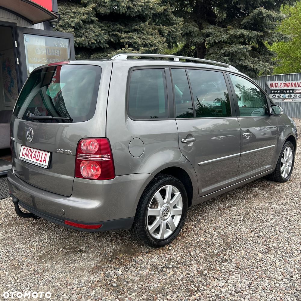 Volkswagen Touran 2.0 TDI DPF Highline - 6