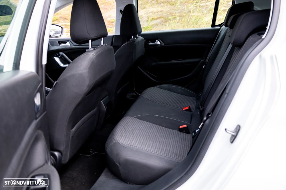 Peugeot 308 1.5 BlueHDi Active Pack - 28