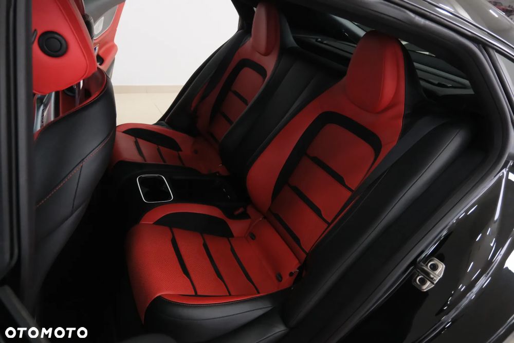 Mercedes-Benz AMG GT 63 4Matic+ Speedshift MCT 9G - 28