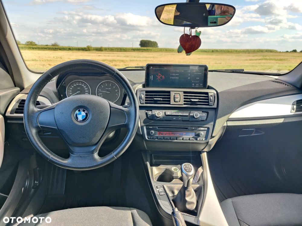 BMW Seria 1 116i - 14