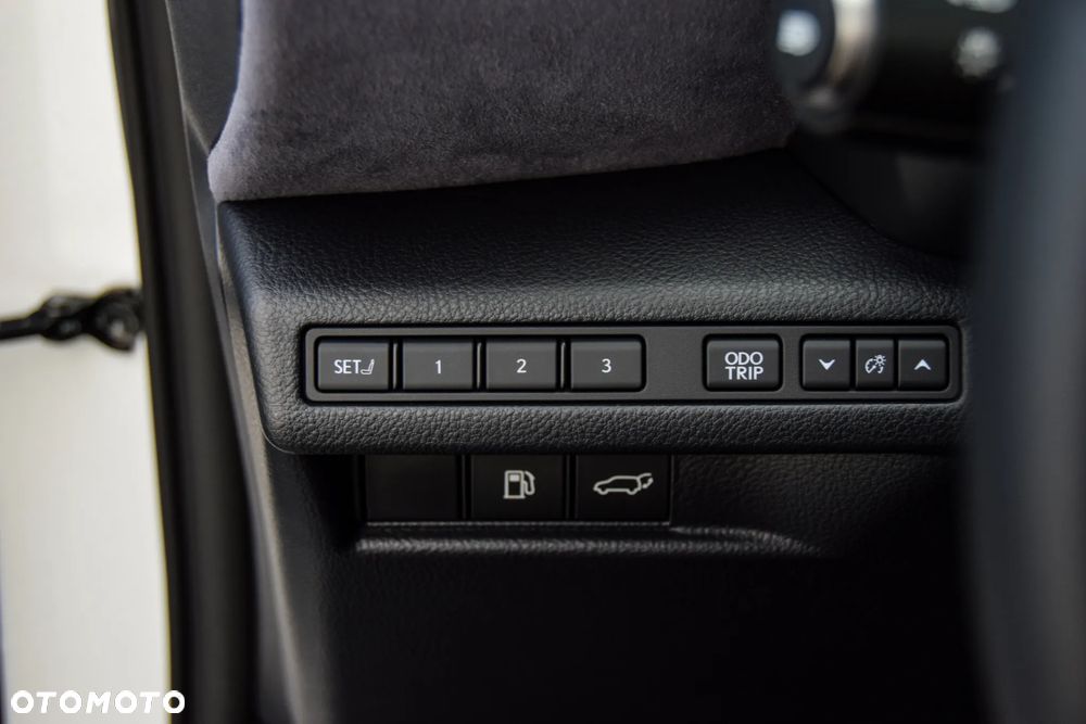 Lexus LBX 1.5 Hybrid Cool AWD - 17