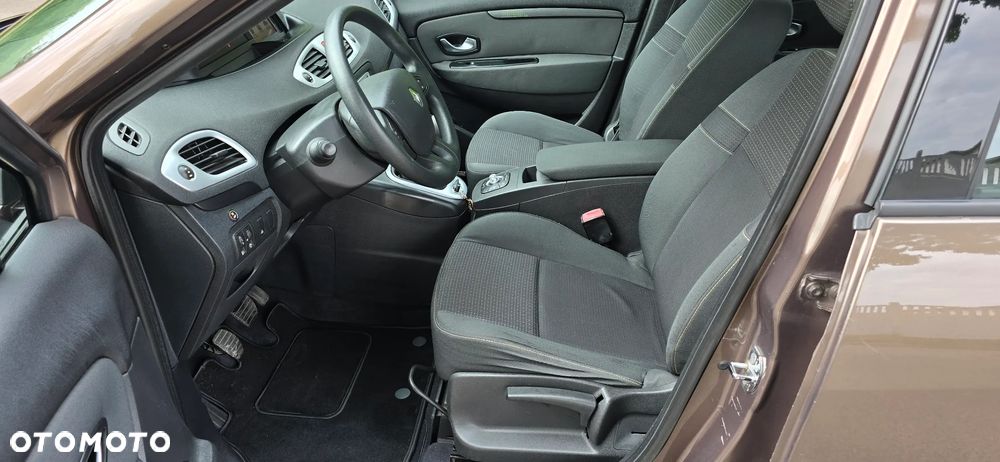 Renault Grand Scenic Gr 1.6 16V Confort Authentique - 8