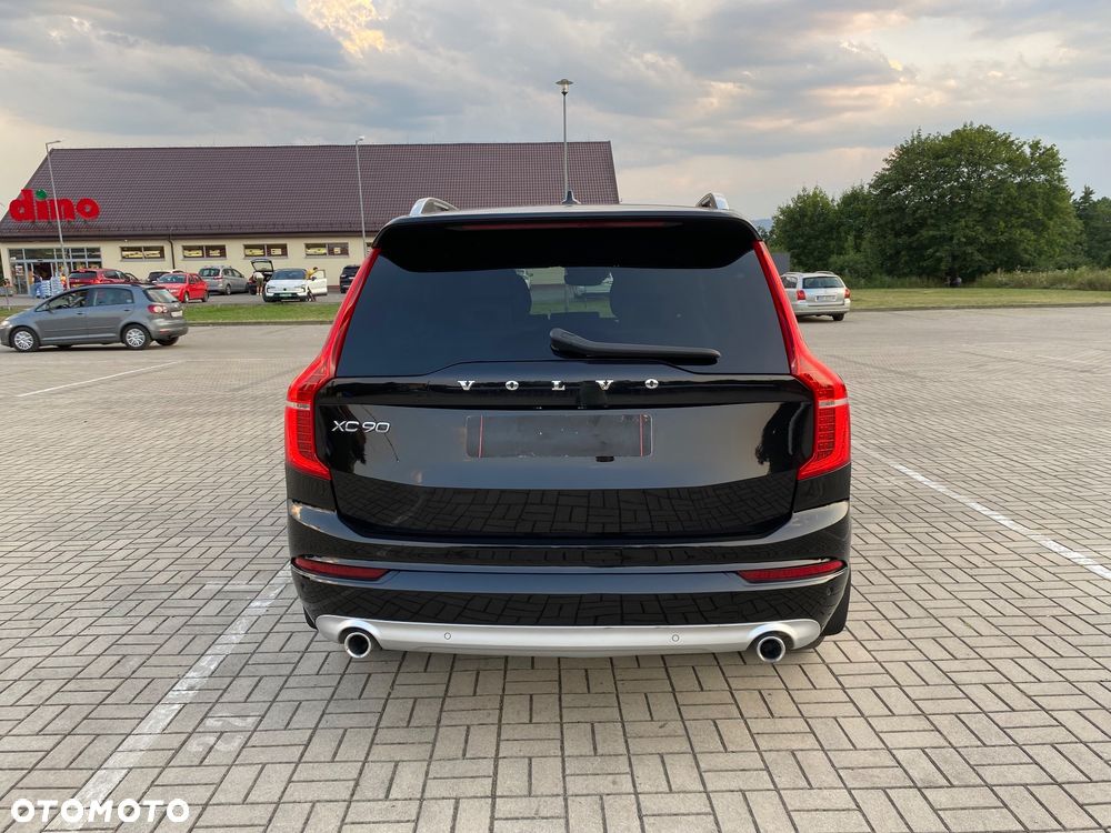 Volvo XC 90 - 5