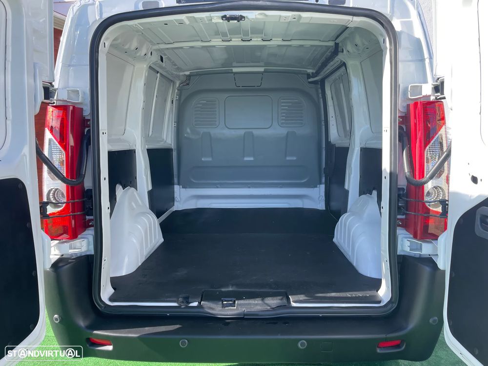 Peugeot Expert 2.0 HDi - 11
