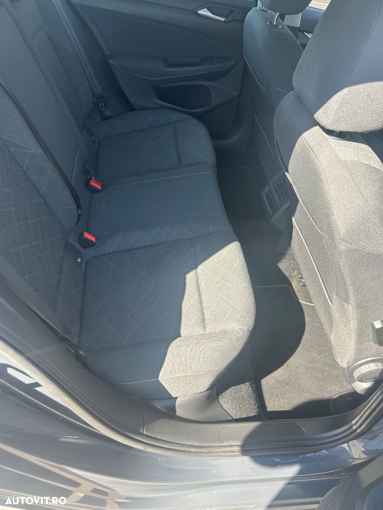 Volkswagen Golf 1.5 eTSI DSG MHEV Life - 19