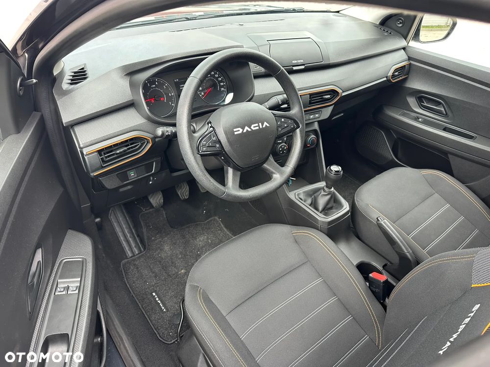 Dacia Sandero Stepway TCe 90 Expression + - 11