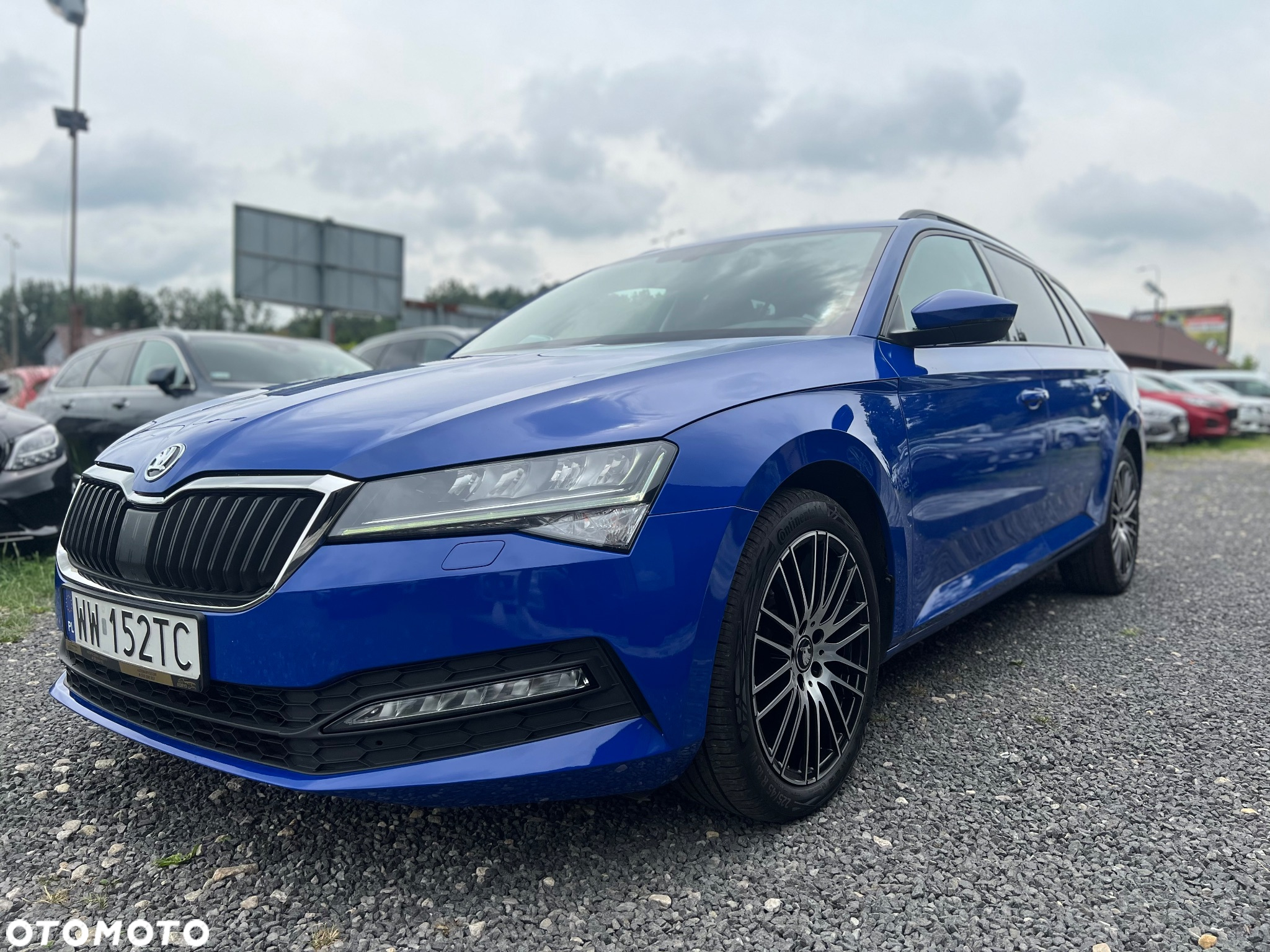 Skoda Superb 2.0 TDI SCR Ambition - 2
