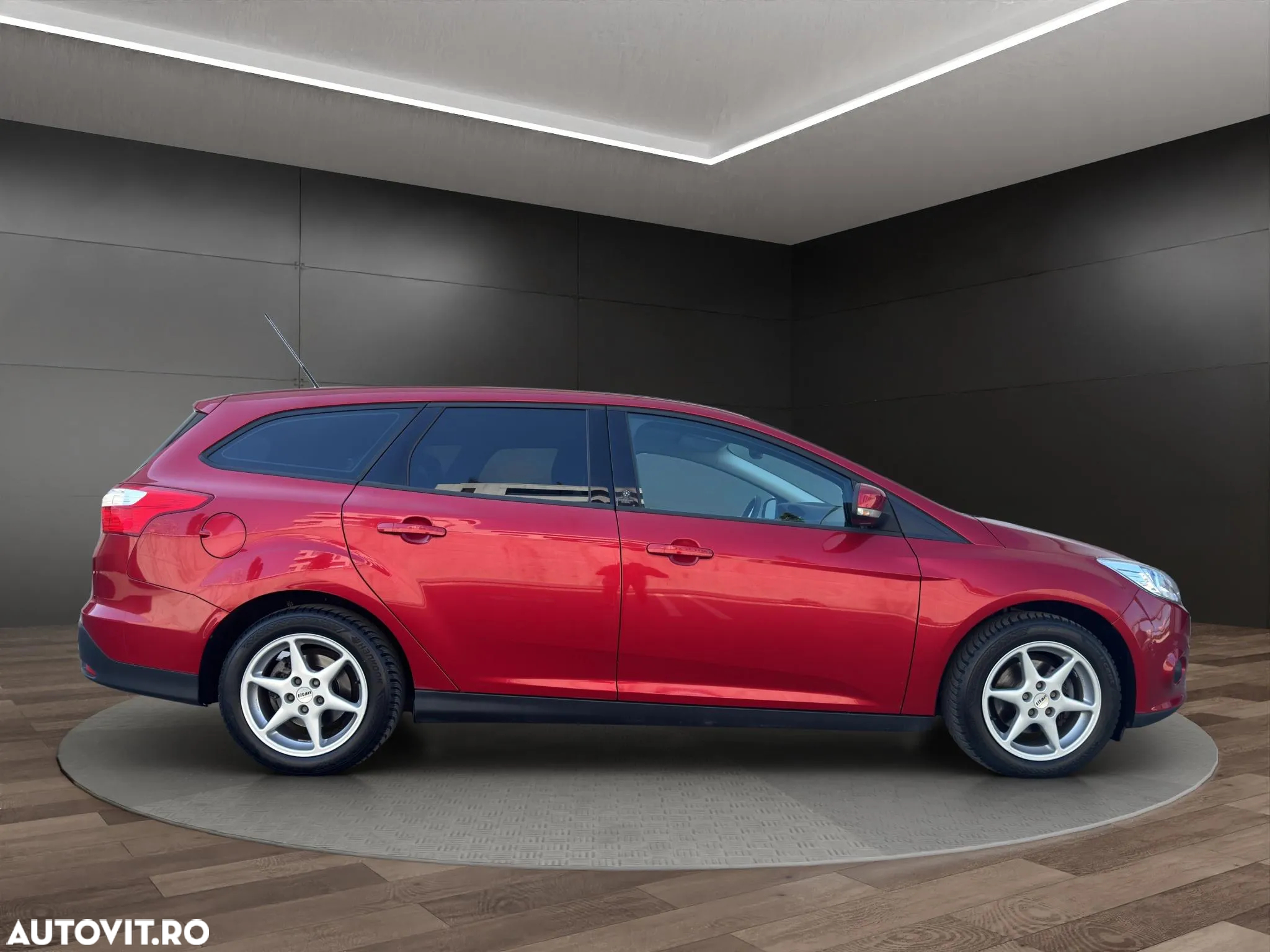 Ford Focus 1.0 EcoBoost Start-Stopp-System TREND - 17