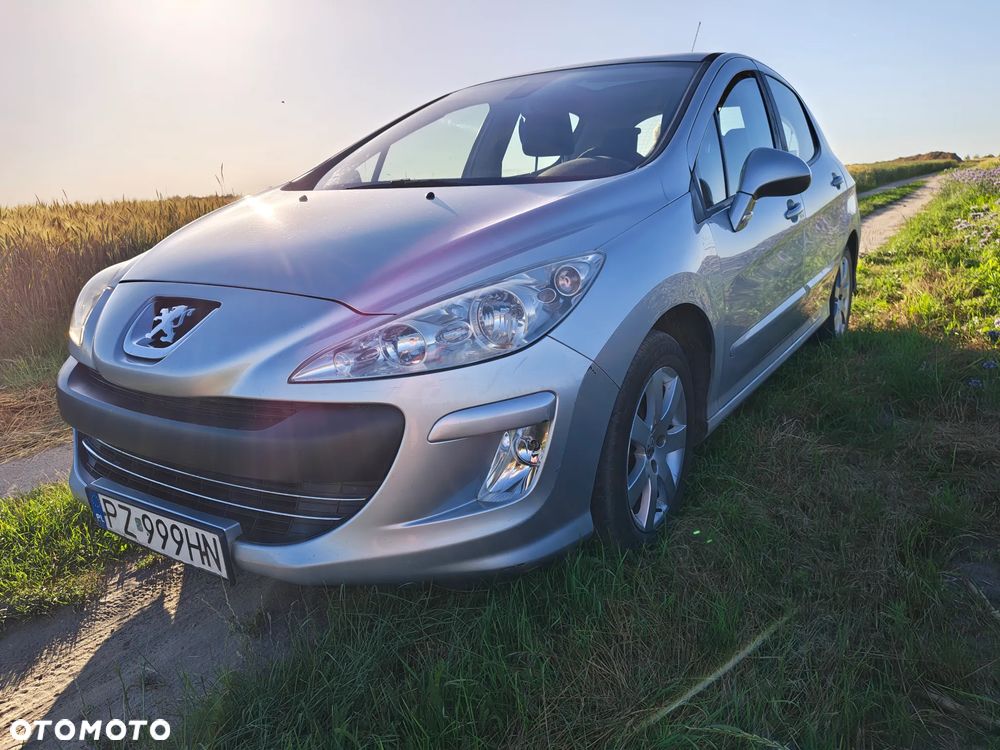 Peugeot 308 - 1