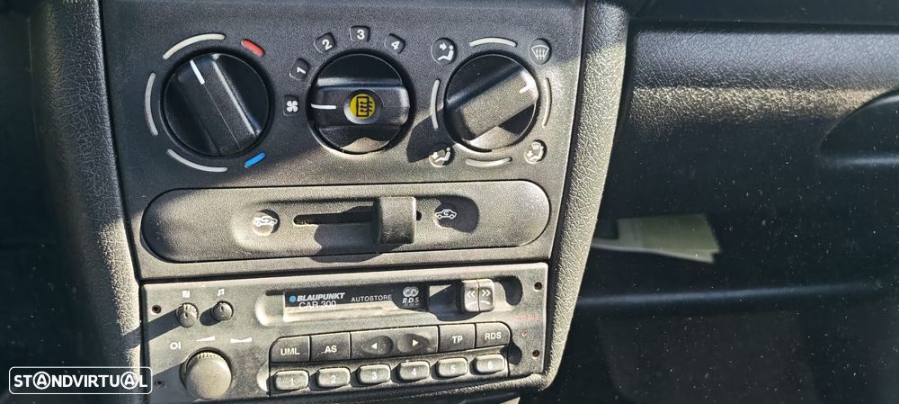 Opel Corsa 1.4 Swing - 4