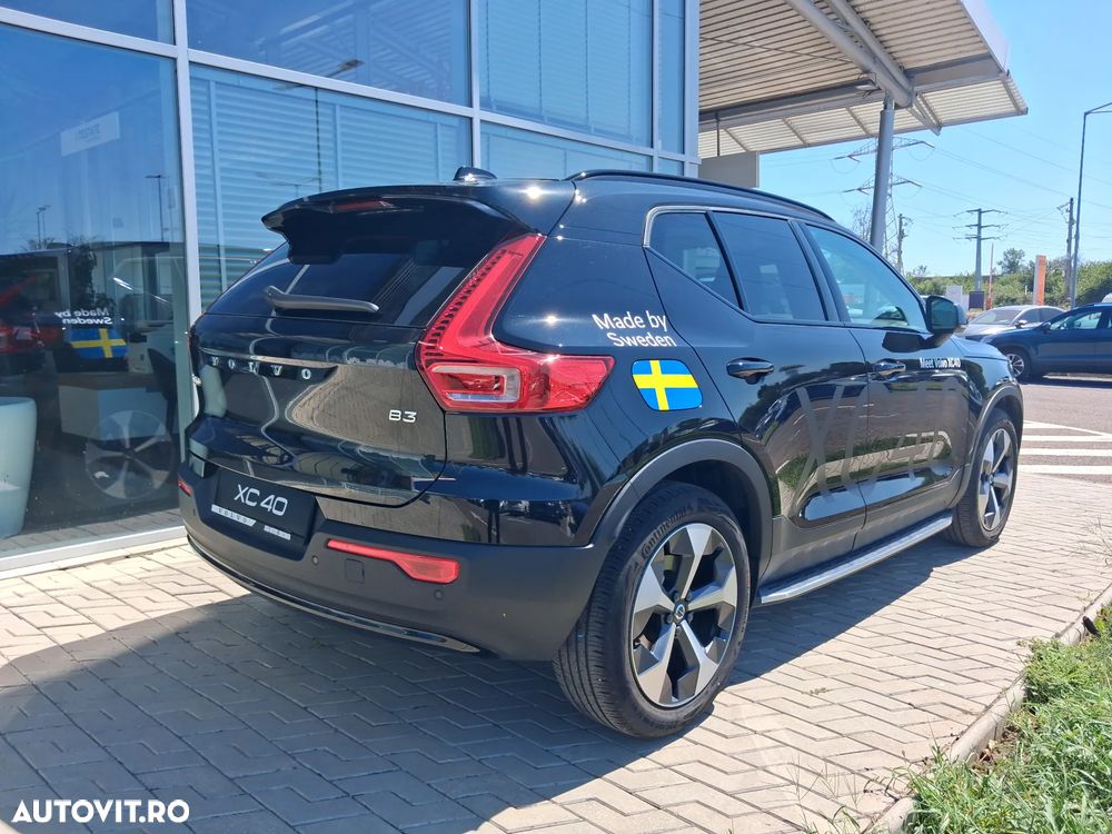 Volvo XC 40 B3 AT FWD MHEV Plus Dark - 7
