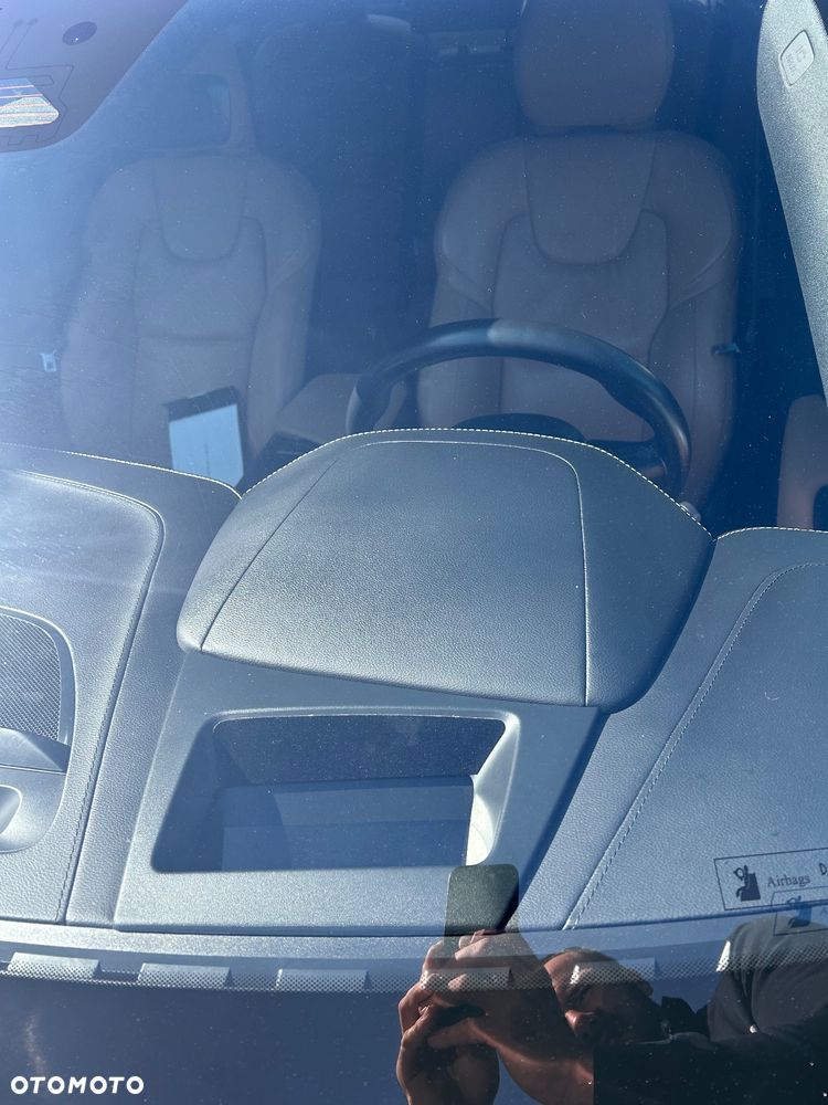 Volvo S90 - 34