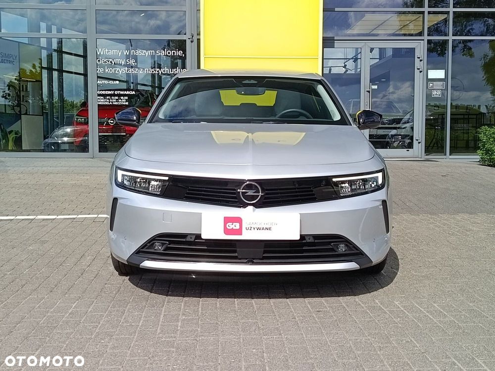 Opel Astra 1.2 T Elegance S&S - 3