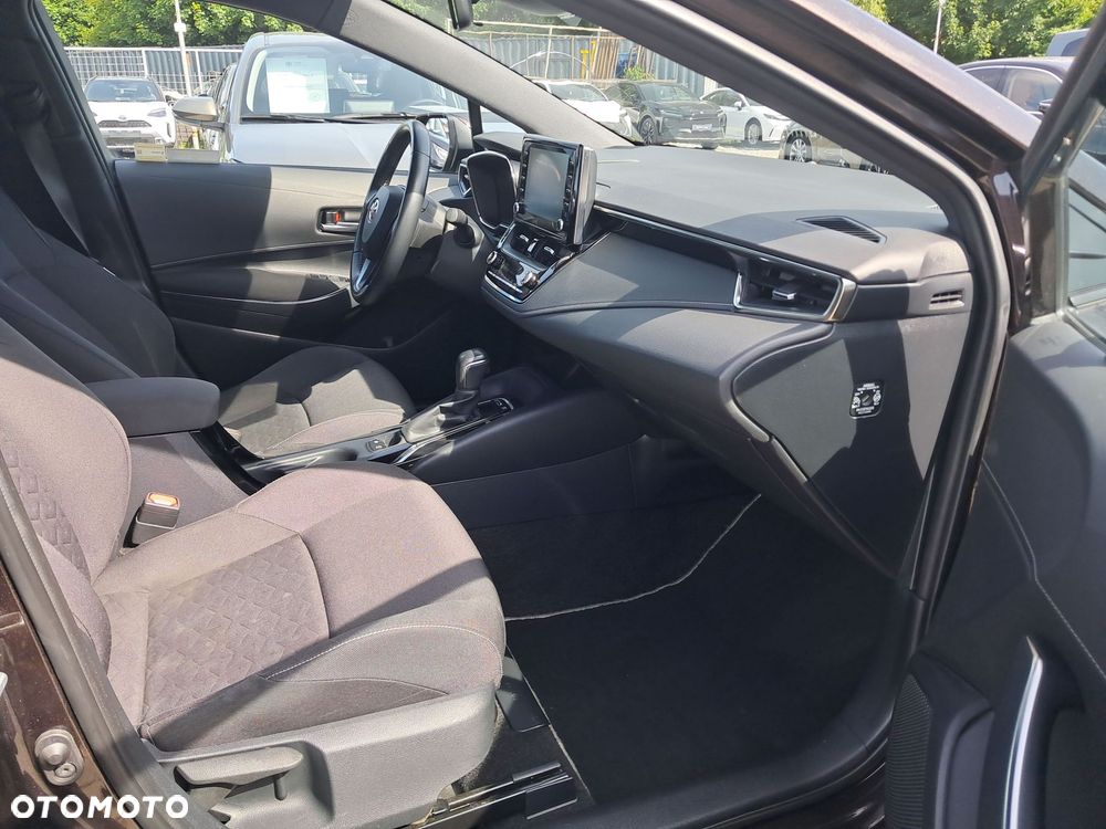 Toyota Corolla 1.8 Hybrid Comfort - 17